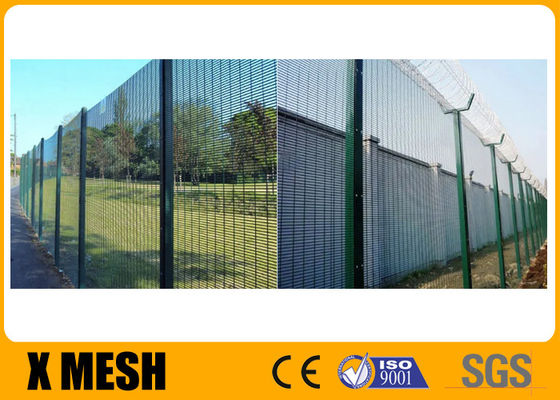 Hohe Art des grüne überzogene Flughafen-Metall-Mesh Fencings ASTM Standard-Antiaufstiegs-3m