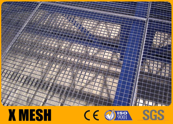 Stahl-Gitter-Treppe T3 T4 T5 T6 des T2-T1 verlegt heiße eingetauchte geschweißte Mesh Din 24531