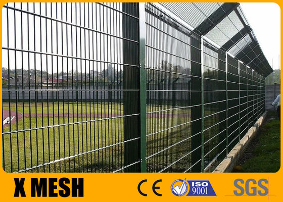 Heißes Bad-galvanisierte Antiaufstiegs-Mesh Fence Long Lasting Double-Draht-Platte 50×200mm